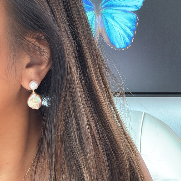 Stunning Freshwater Pearl Dangle Earrings - Picture 6 of 6